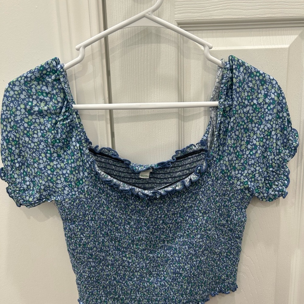 Floral Blue Puff Sleeve Top